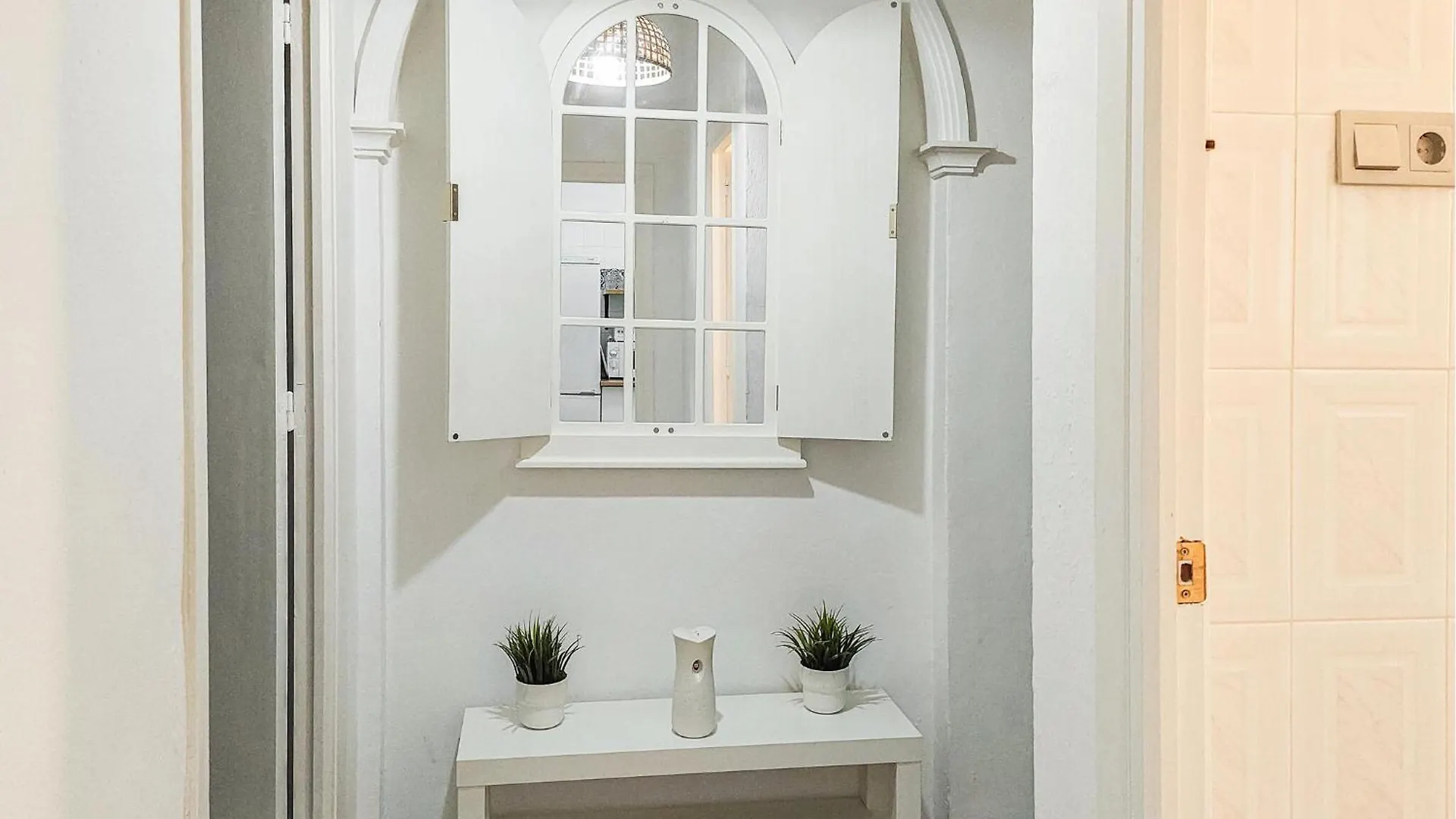 2 Bedroom Awesome Apartment In ロタ スペイン